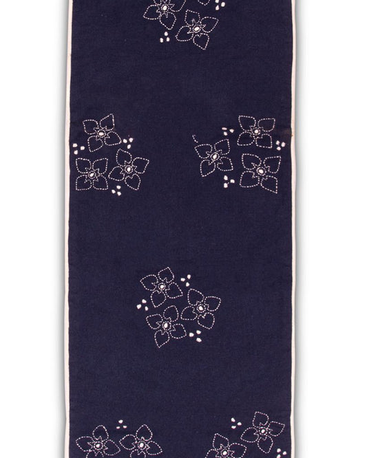 STAR FLOWERS ON NAVY